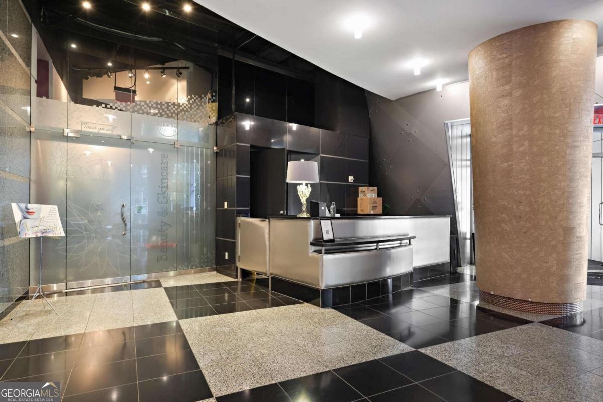 3338 Peachtree Road Atlanta - 40