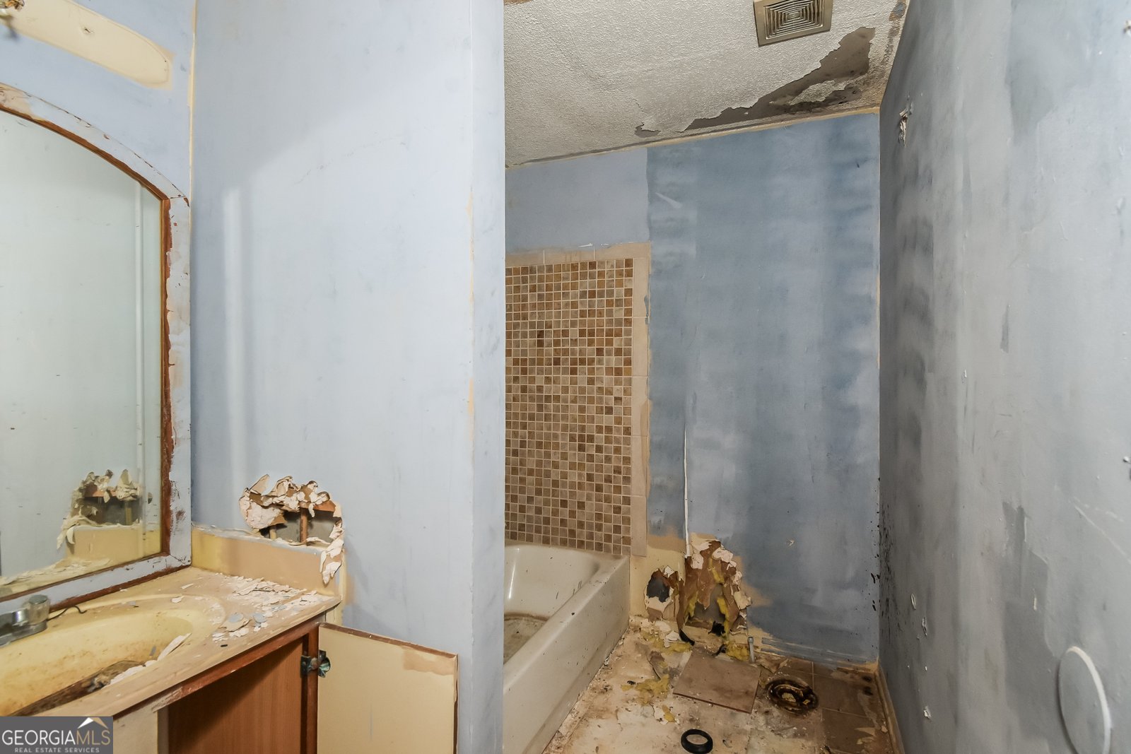 6268 Creekford Lane Lithonia - 1