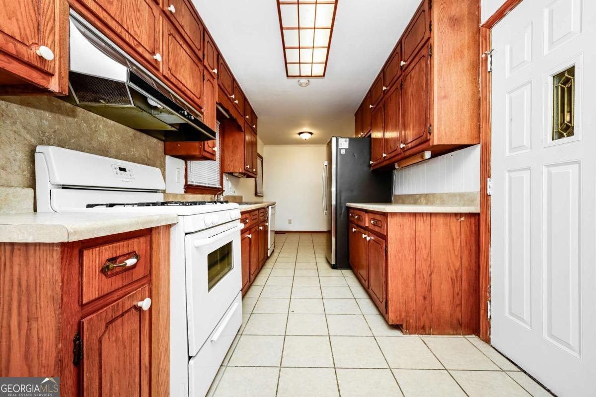 6570 Charles Drive Morrow - 6