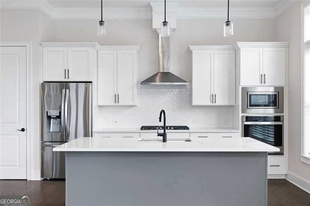 109 Village Green Avenue Woodstock - 10