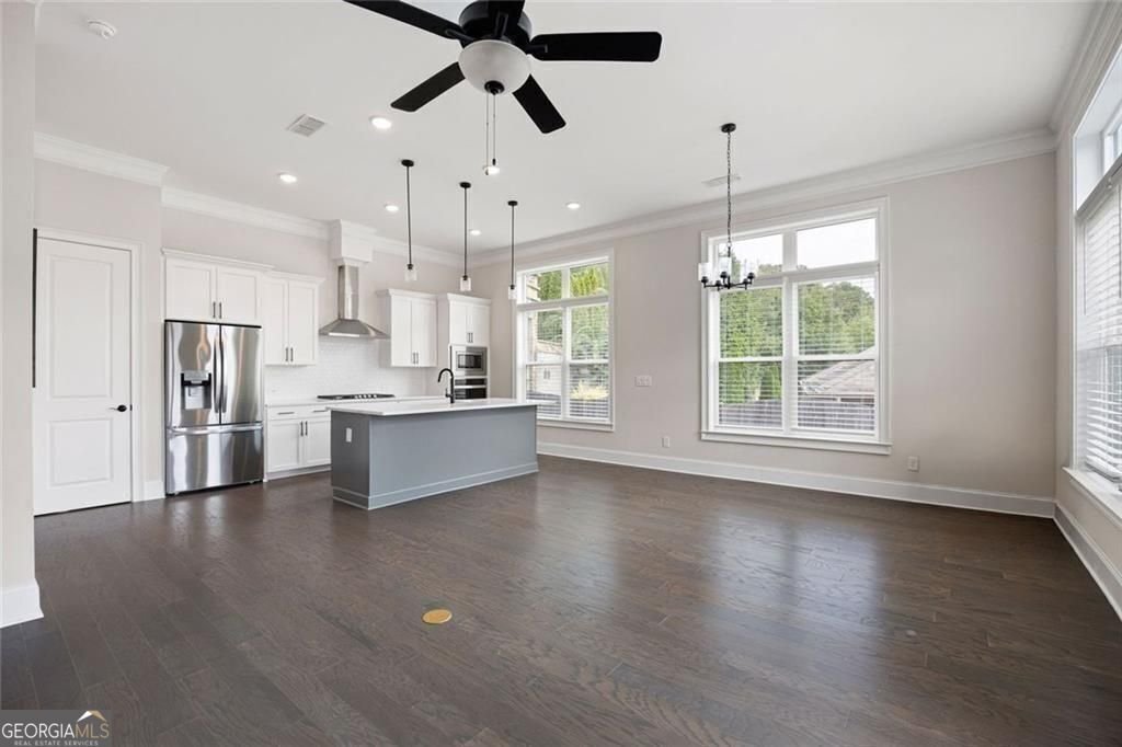 109 Village Green Avenue Woodstock - 18