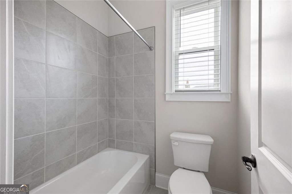 109 Village Green Avenue Woodstock - 27