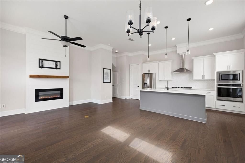 109 Village Green Avenue Woodstock - 5