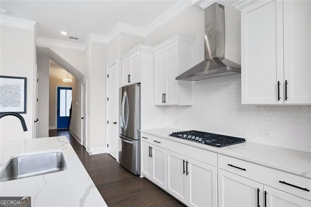 109 Village Green Avenue Woodstock - 9