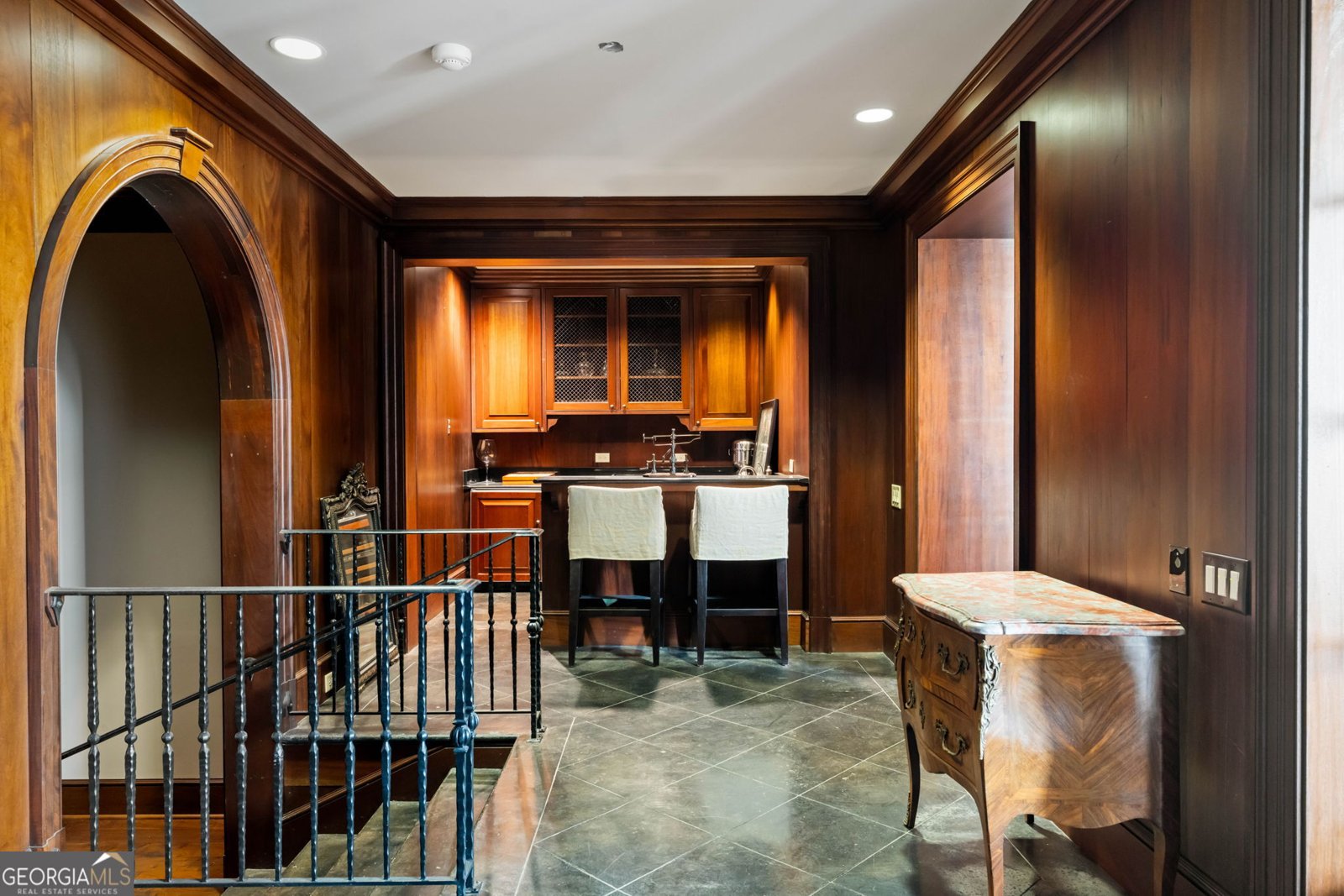 1405 Big Eddy Court Columbus - 37