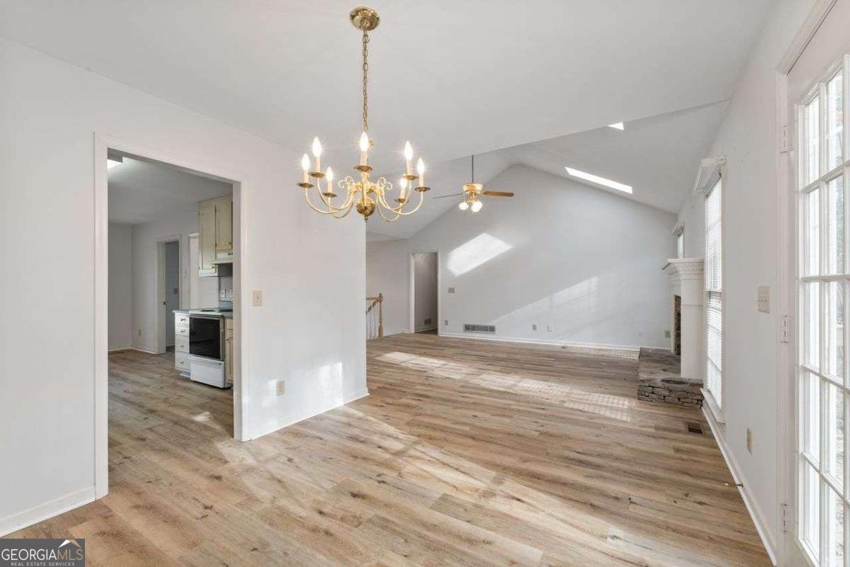 1310 Cobblestone Lane Woodstock - 12