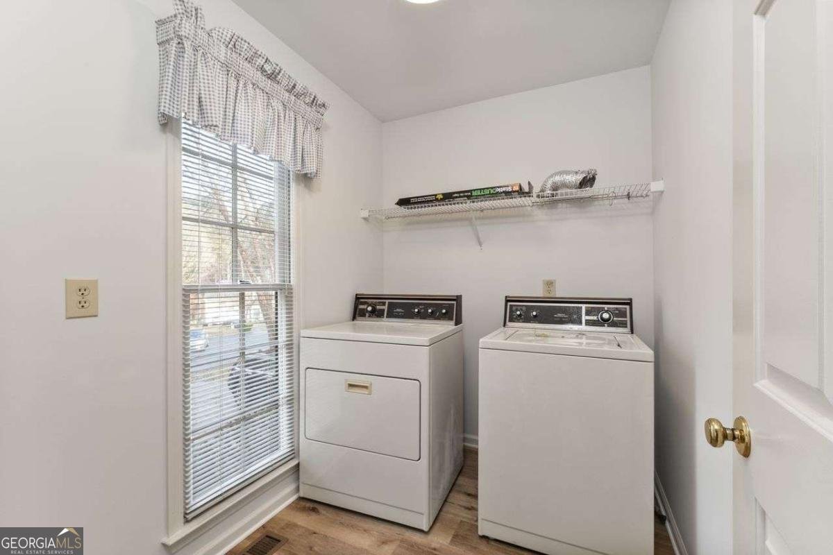 1310 Cobblestone Lane Woodstock - 13