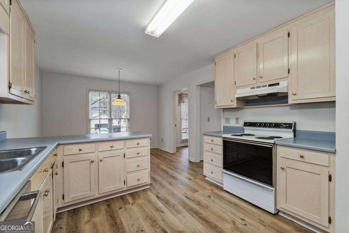 1310 Cobblestone Lane Woodstock - 17