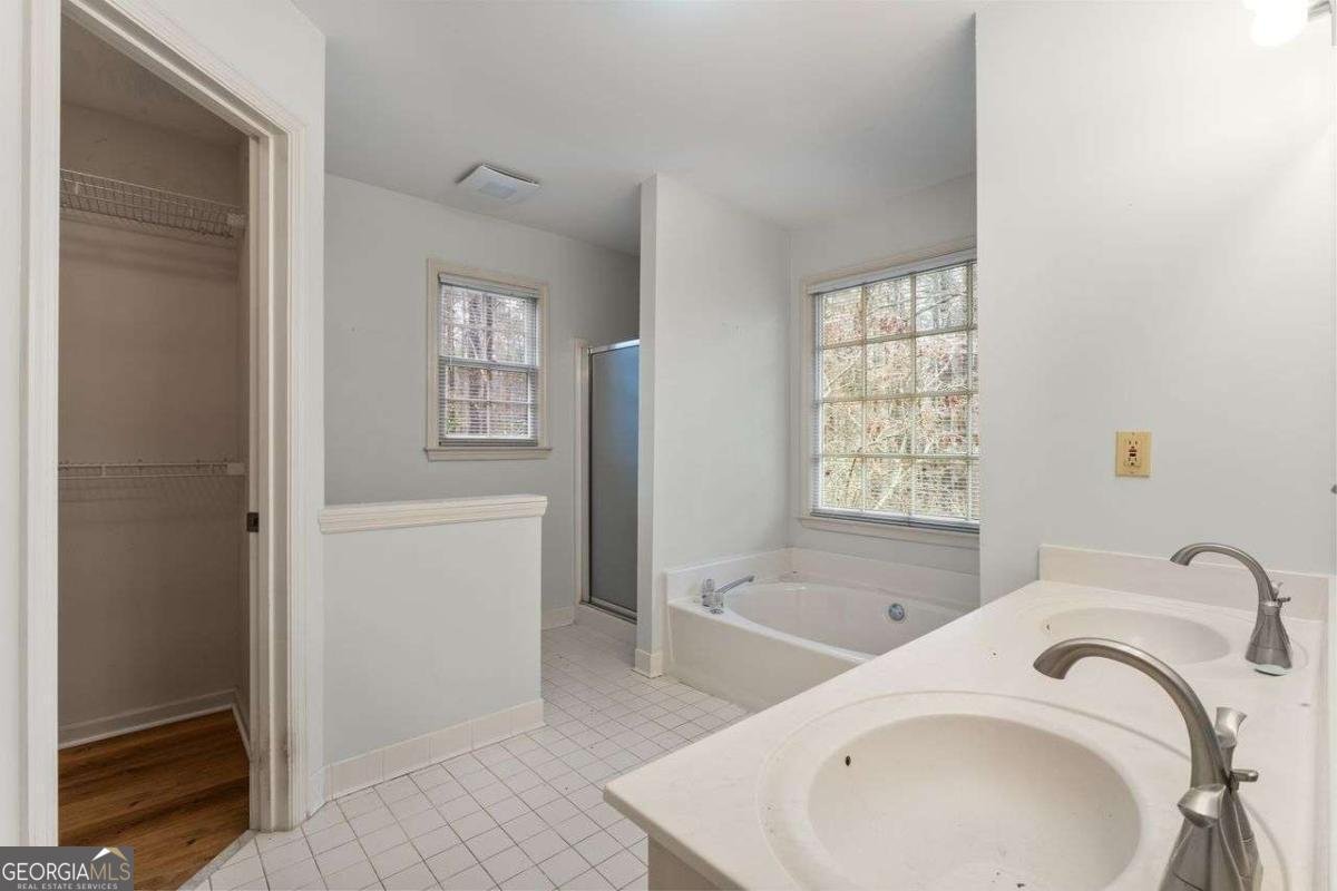 1310 Cobblestone Lane Woodstock - 21