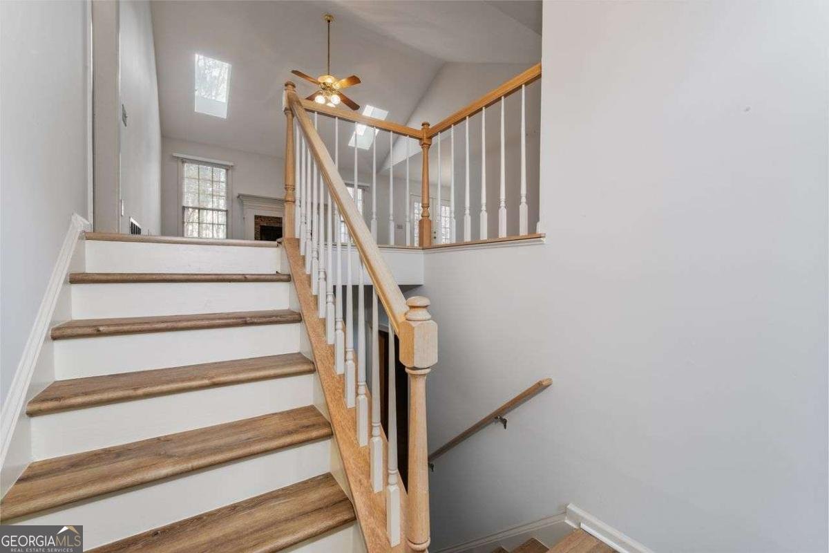 1310 Cobblestone Lane Woodstock - 5