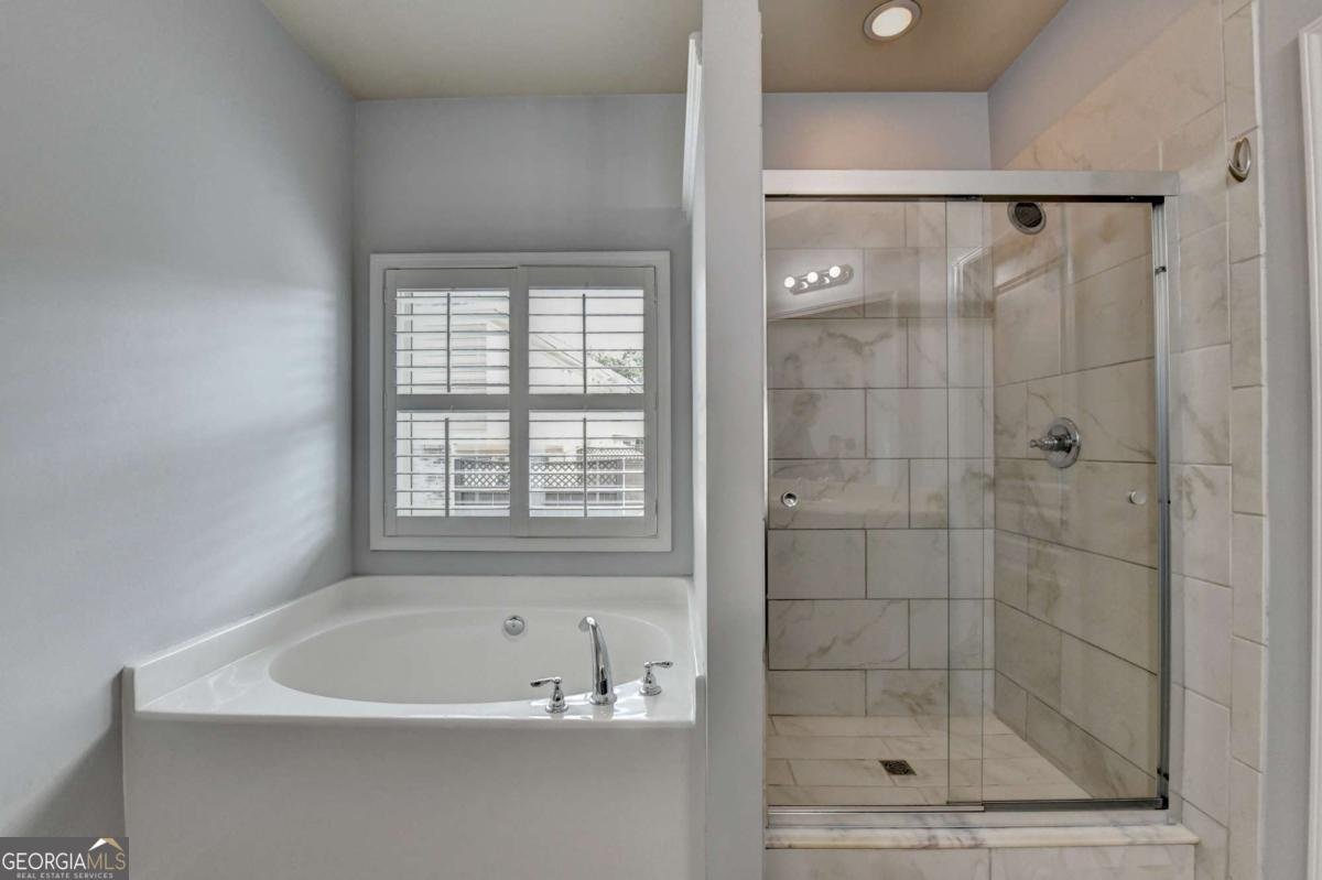 5965 VISTA BROOK Drive Suwanee - 21