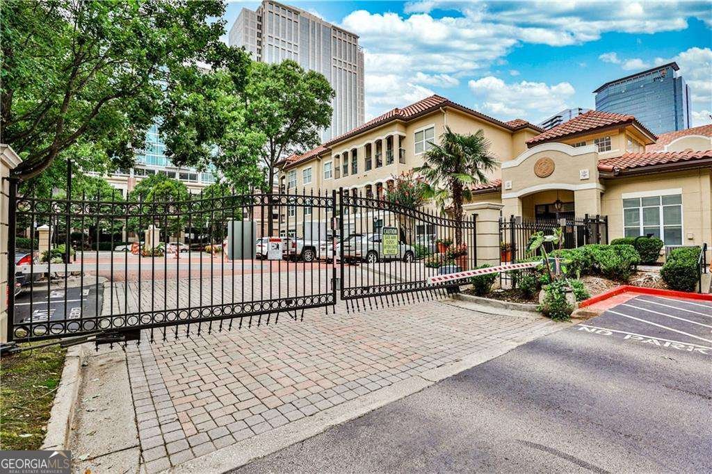 955 Juniper Street Atlanta - 29