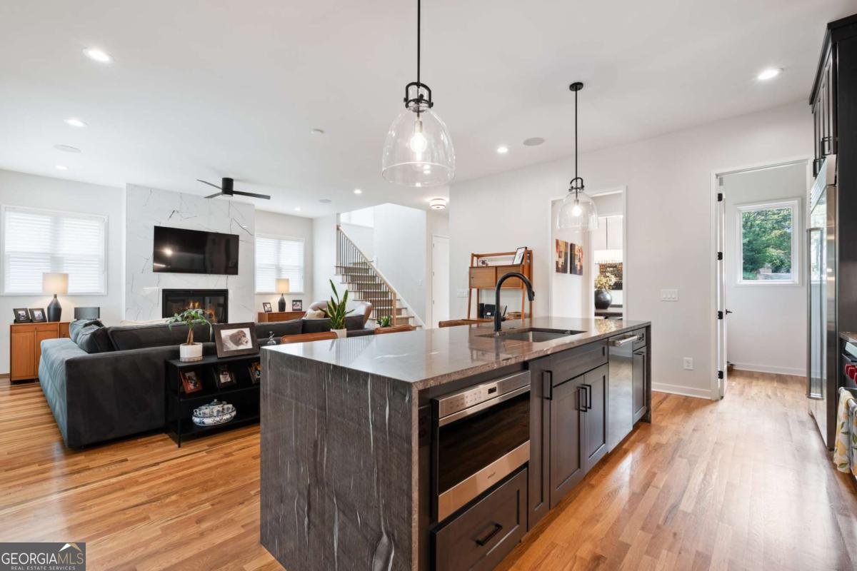 664 B Timm Valley Road Atlanta - 16