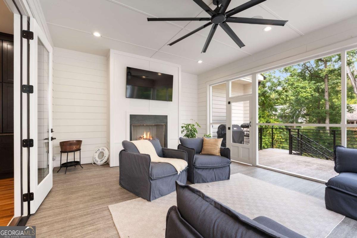 664 B Timm Valley Road Atlanta - 19