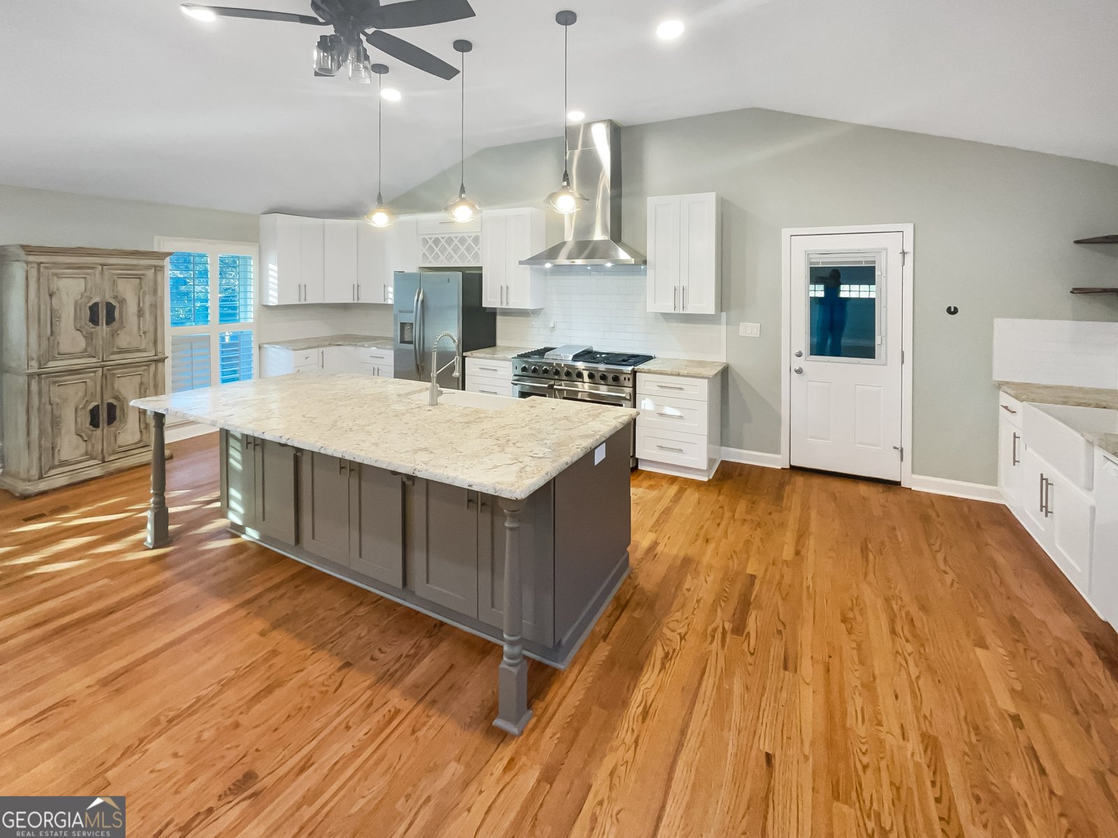 9925 La View Circle Roswell - 2