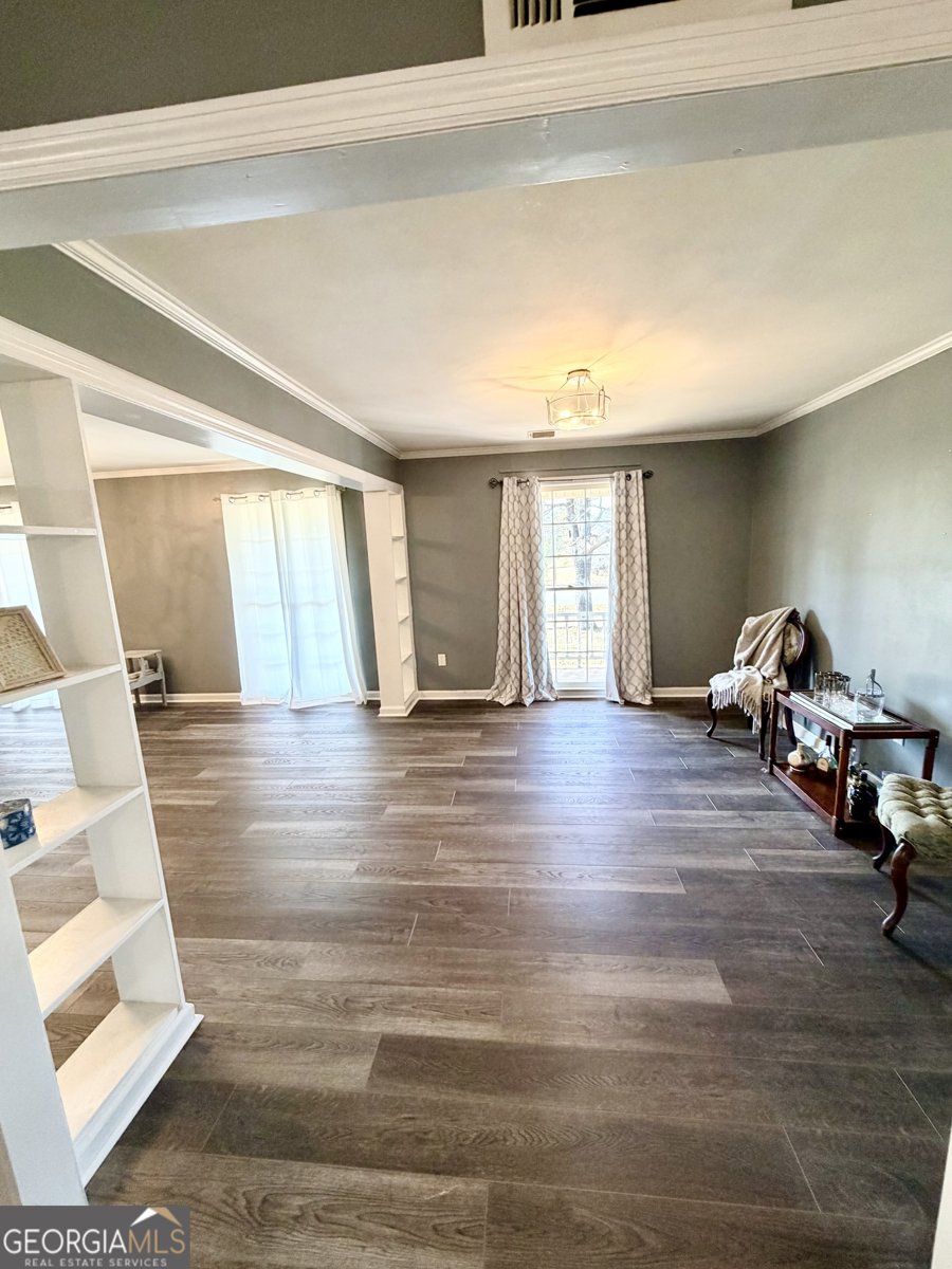 221 College Street Metter - 9