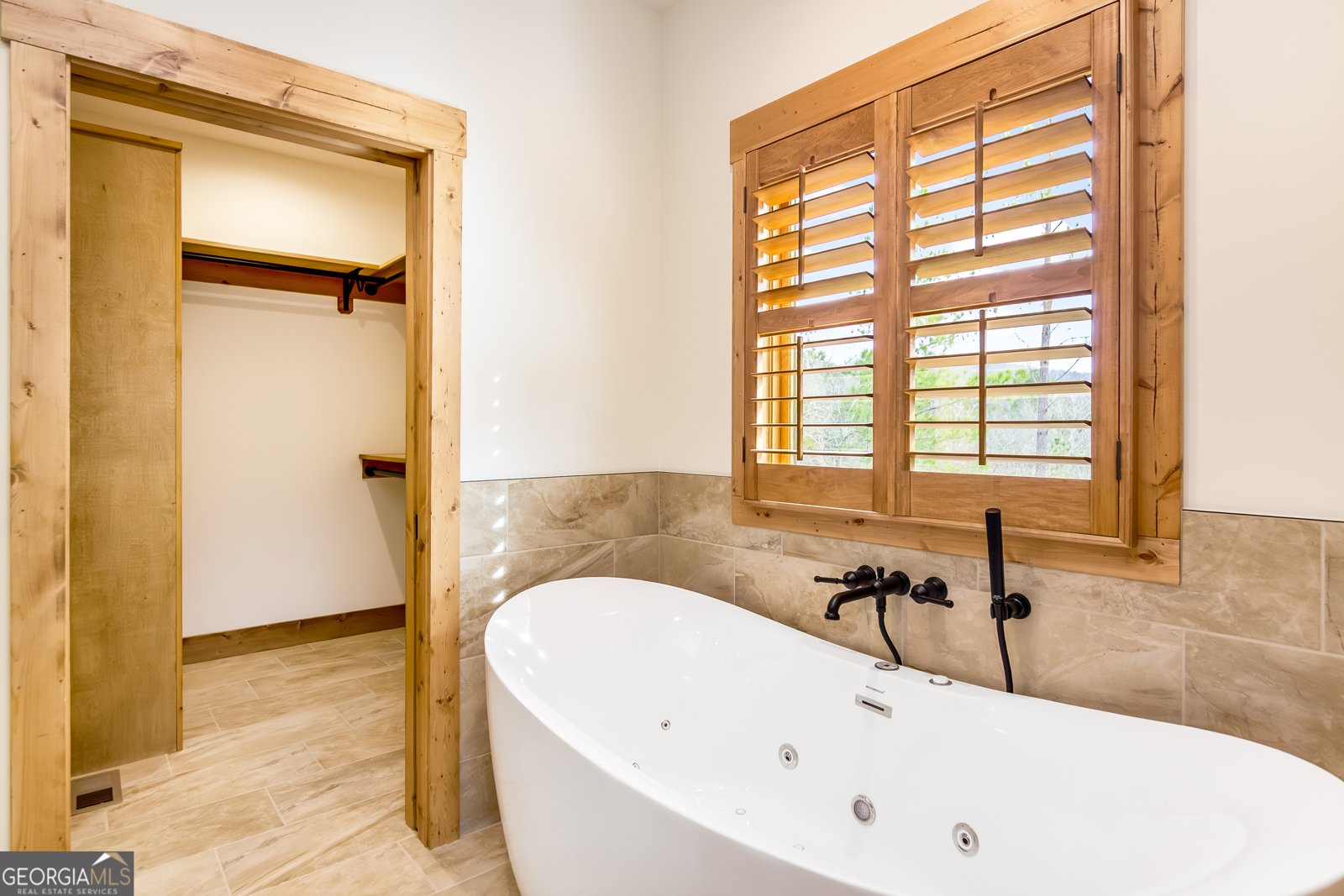 2468 Twisted Oak Road Talking Rock - 29