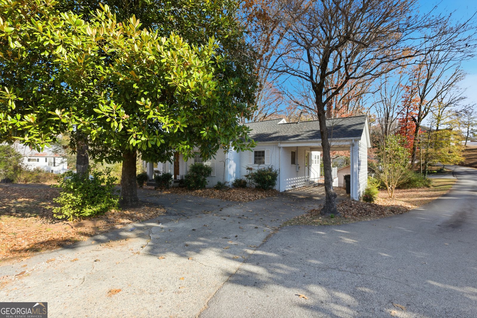 620 Washington Street Clarkesville - 27