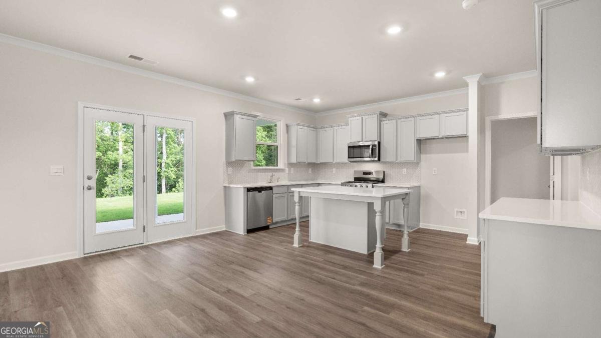 221 Sandy Oak Drive Loganville - 13