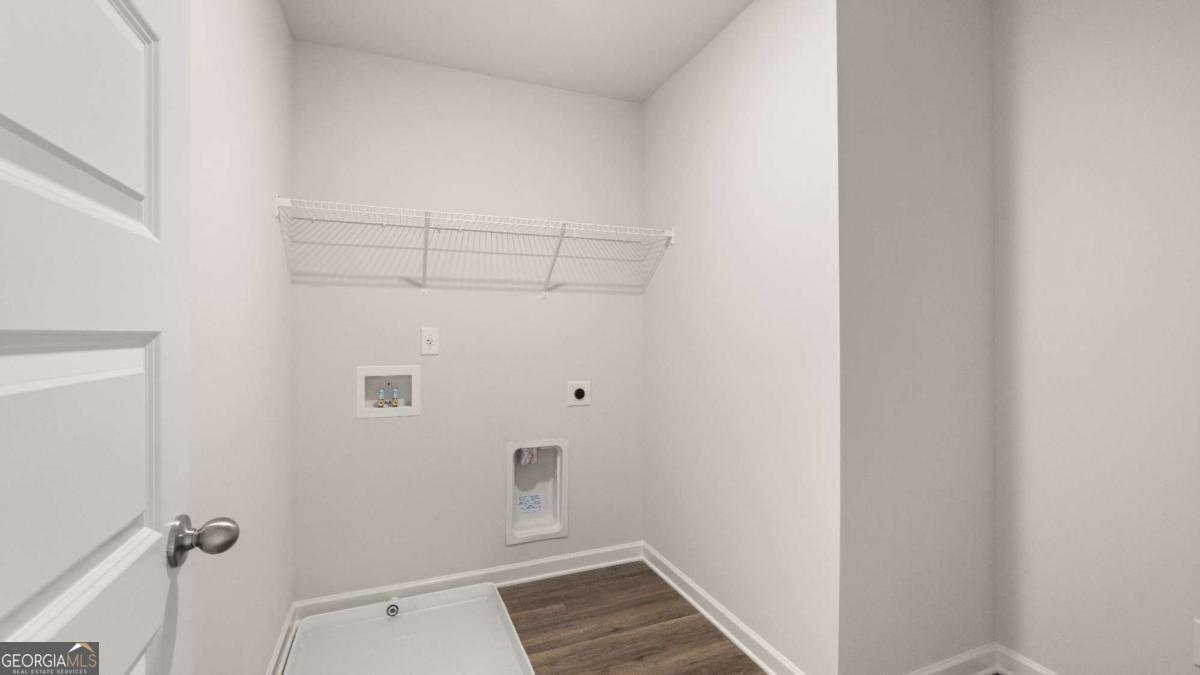 221 Sandy Oak Drive Loganville - 37