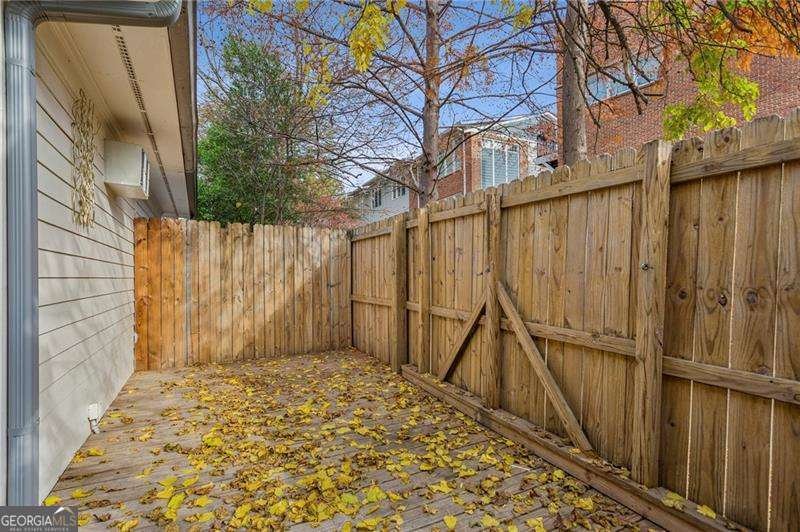 255 Elmira Place Atlanta - 20