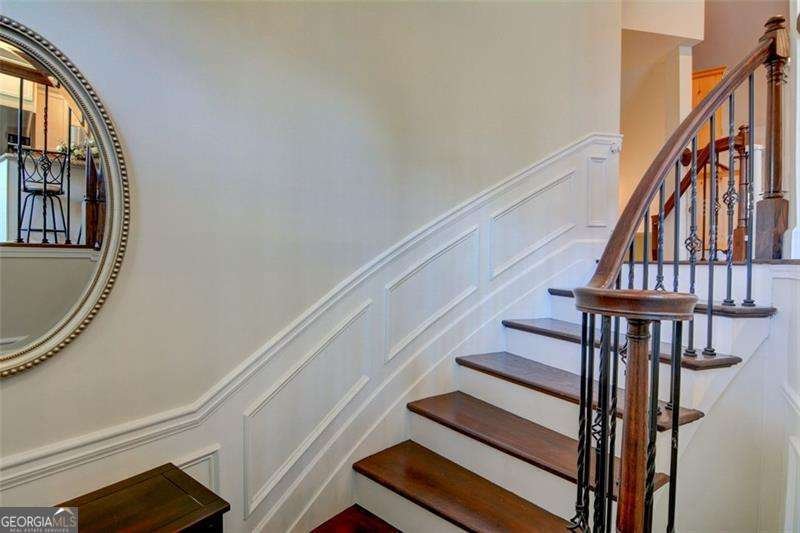 1660 Woodbridge Lane Atlanta - 3