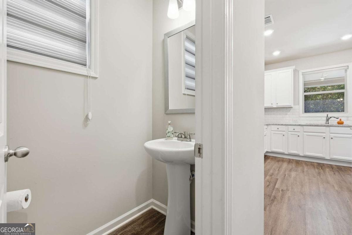 3247 Hawthorne Path Braselton - 13