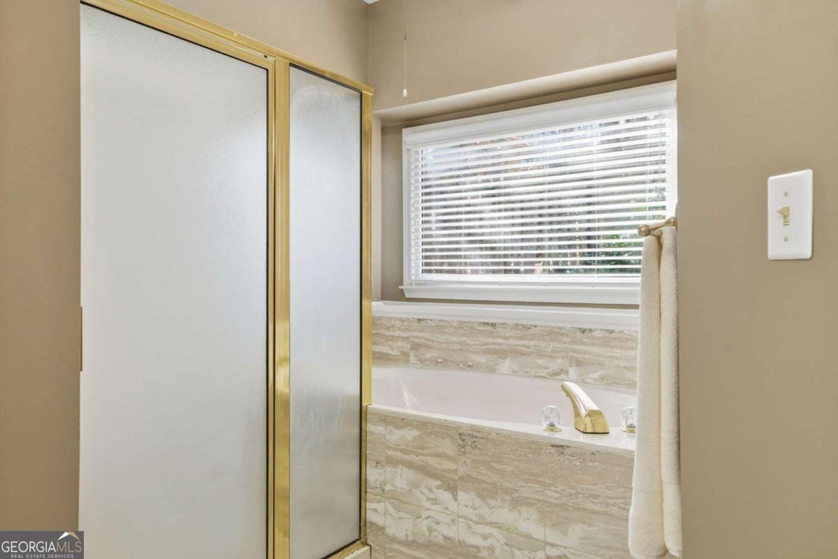 4025 CHIPLEY Court Roswell - 32