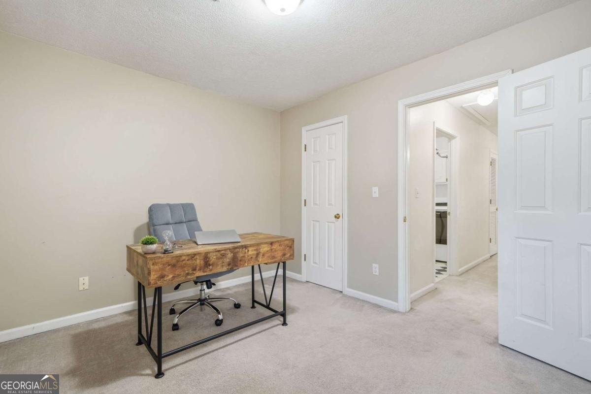 4025 CHIPLEY Court Roswell - 35