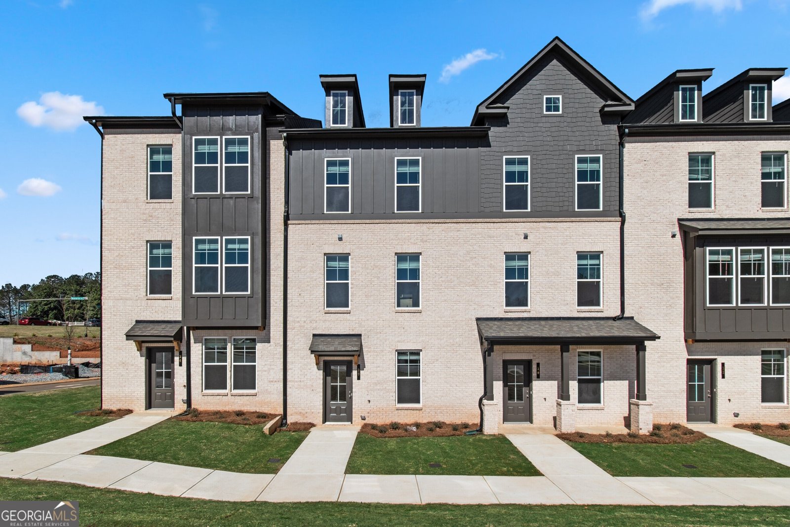 212 Daybreak Lane Newnan - 2