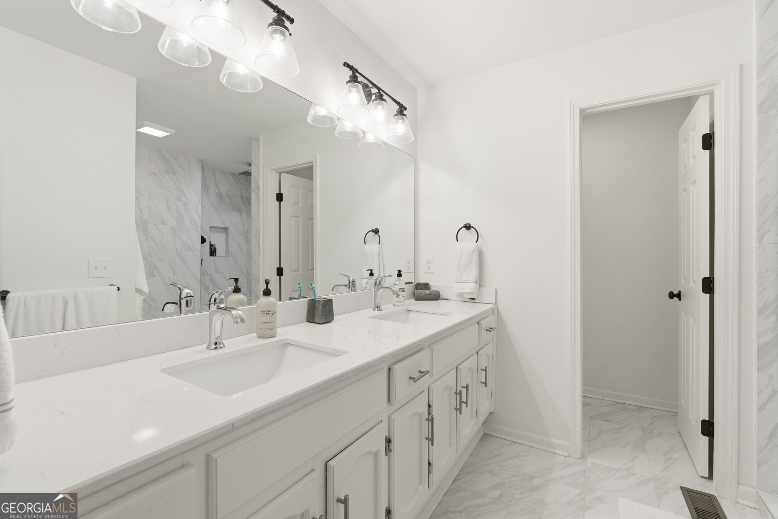 230 West Avenue Carrollton - 22