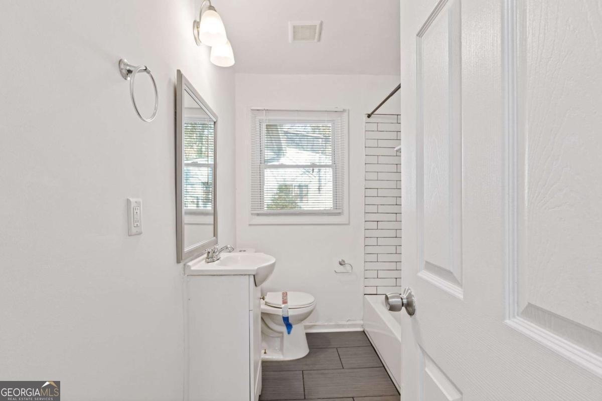 433 Lake Avenue Atlanta - 8