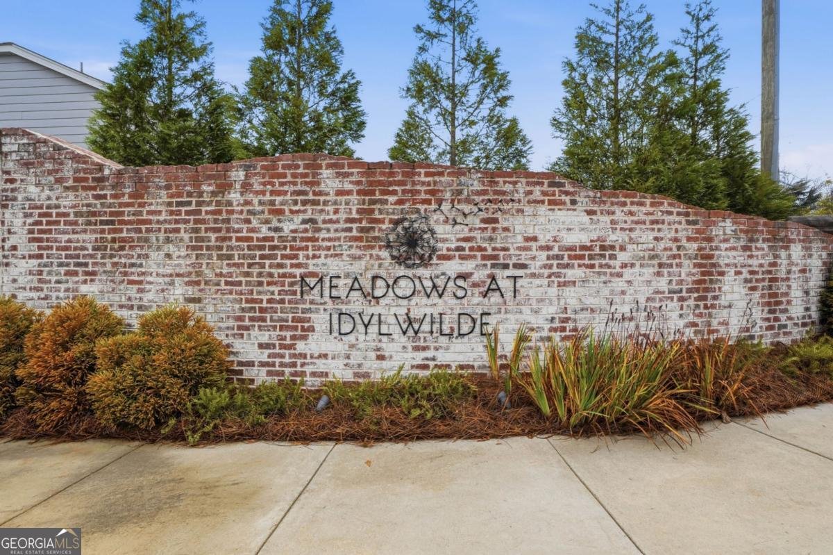 515 Cobblestone Court Canton - 36