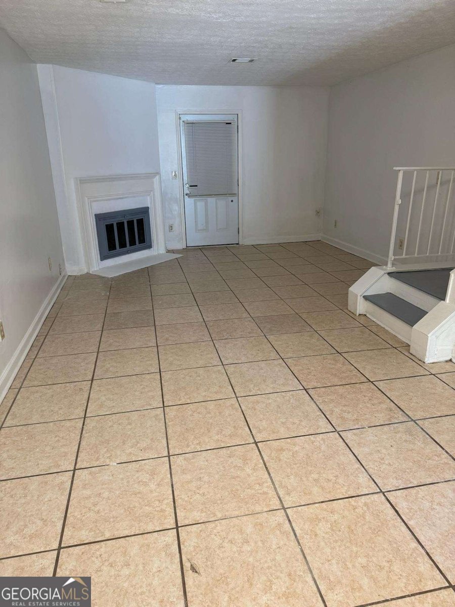 535 Prince Of Wales Stone Mountain - 2