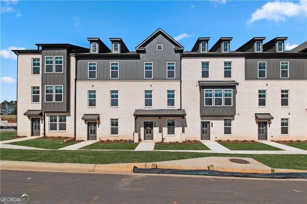 210 Daybreak Lane Newnan - 1