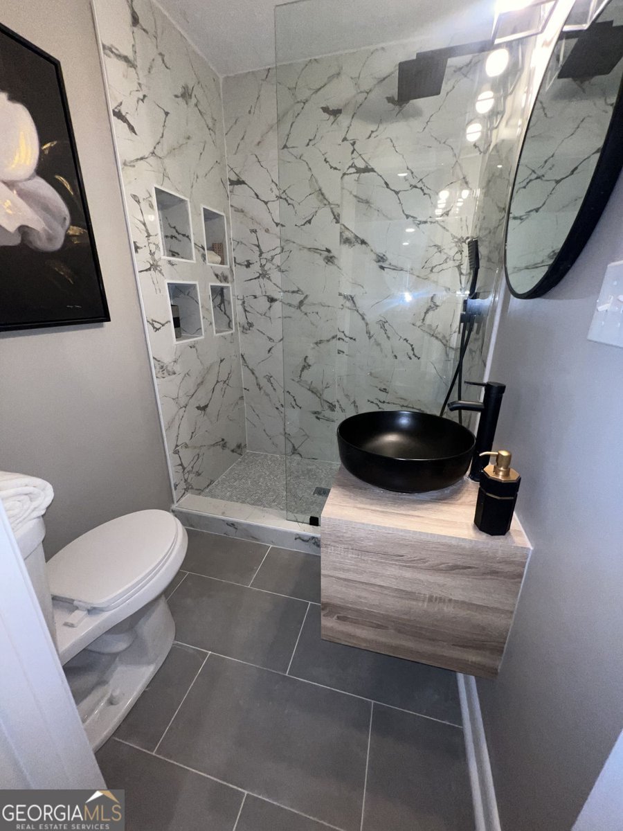 2747 Santa Barbara Drive Atlanta - 10