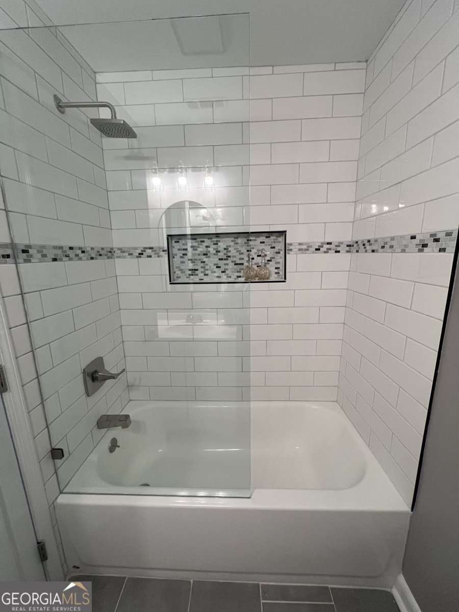 2747 Santa Barbara Drive Atlanta - 15