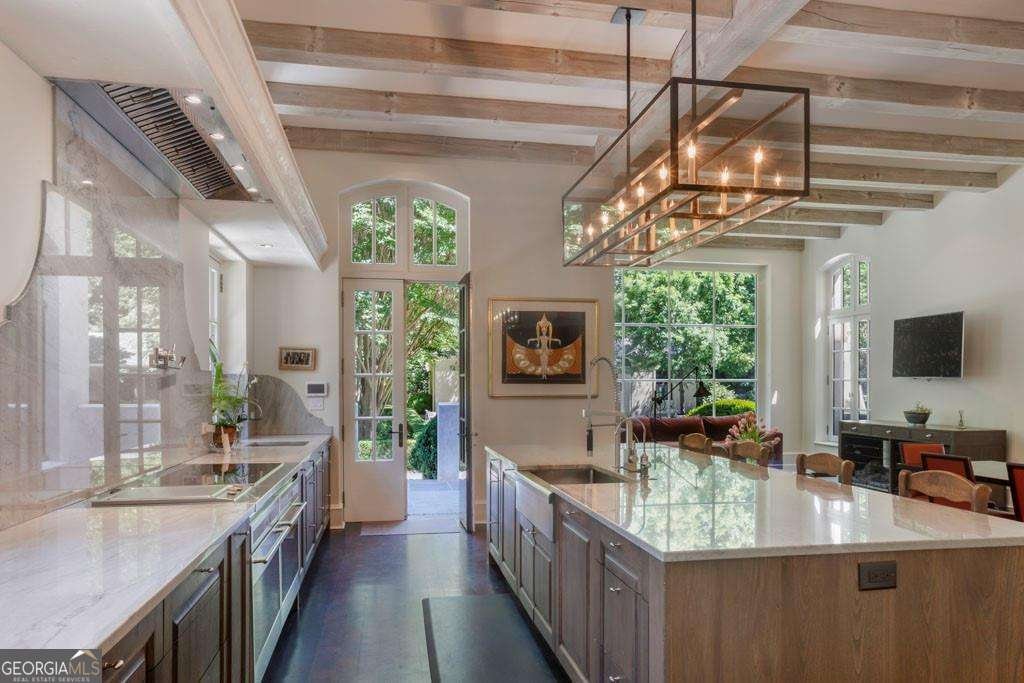 133 Blackland Road Atlanta - 13