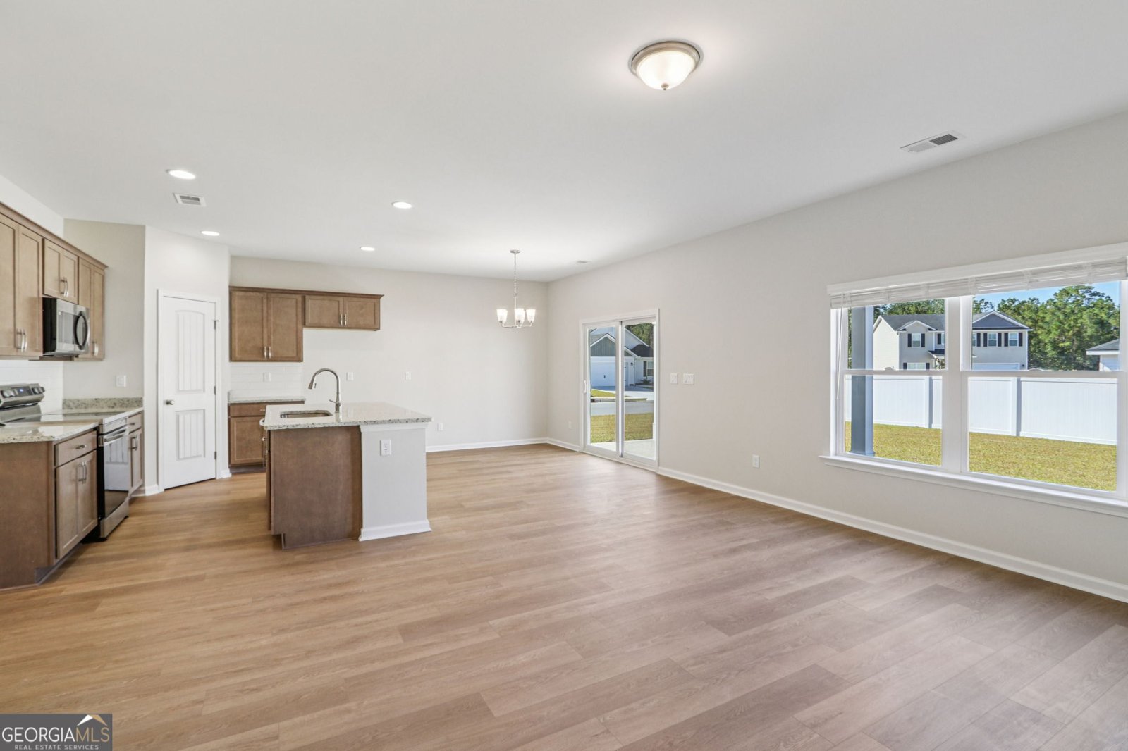 245 Silver Fox Drive St. Marys - 13