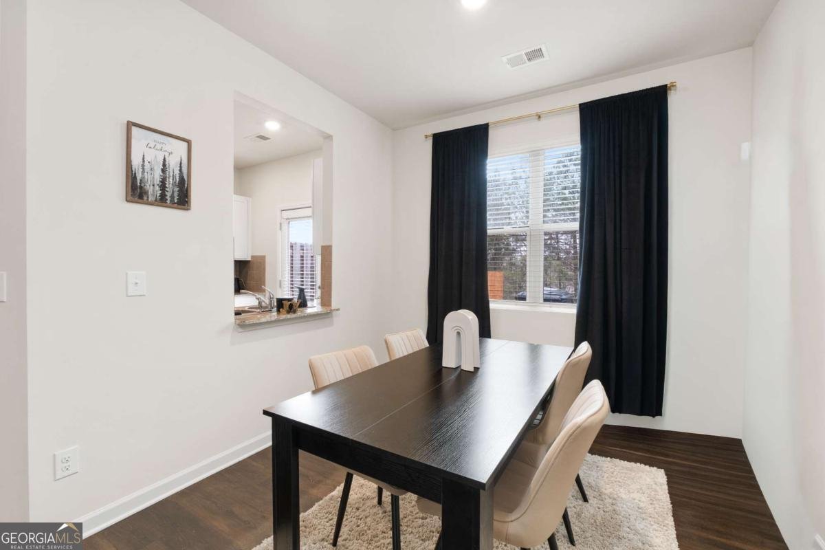 5656 UNION POINTE Drive Union City - 11