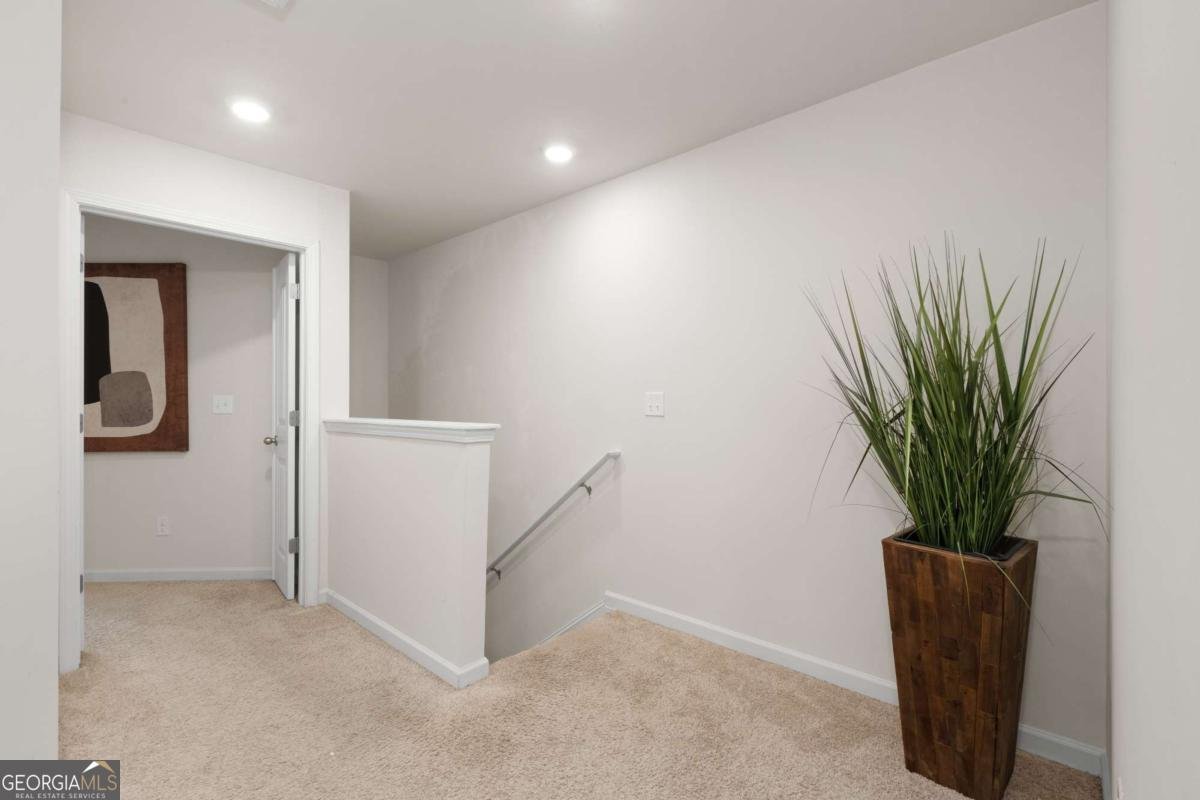 5656 UNION POINTE Drive Union City - 19