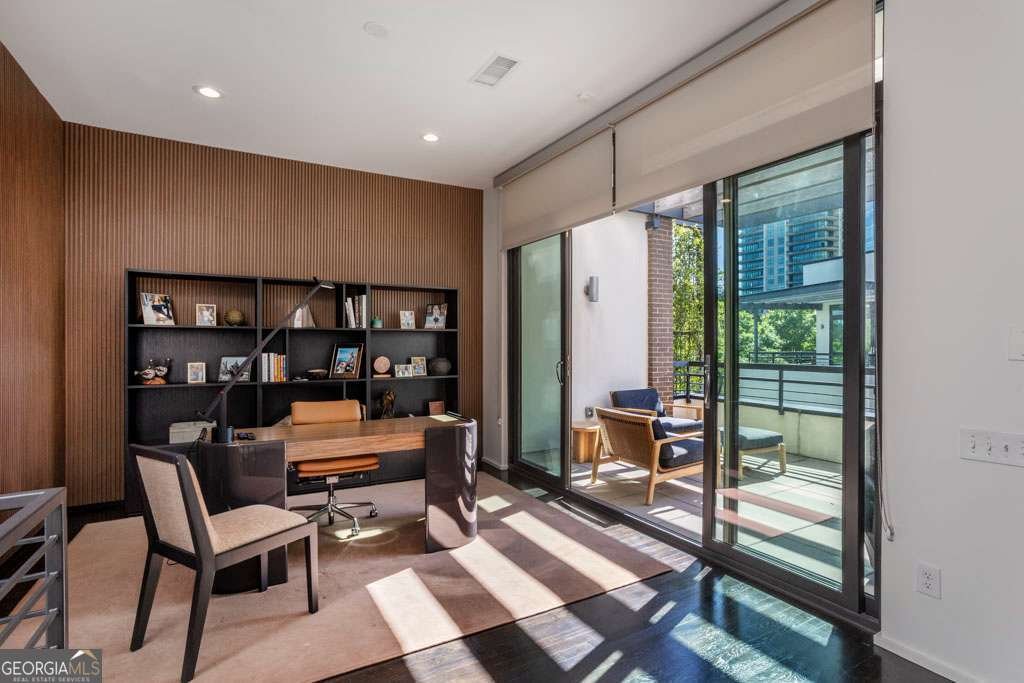 721 Longleaf Drive Atlanta - 19