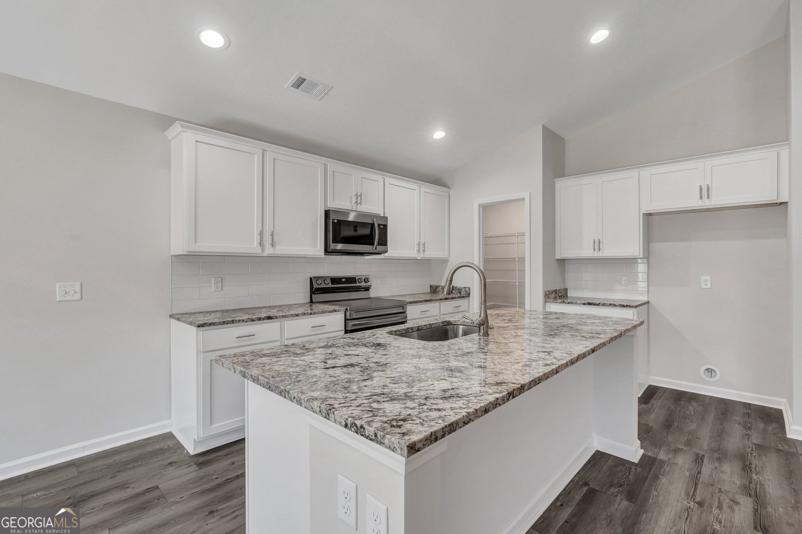 235 Silver Fox Drive St. Marys - 4