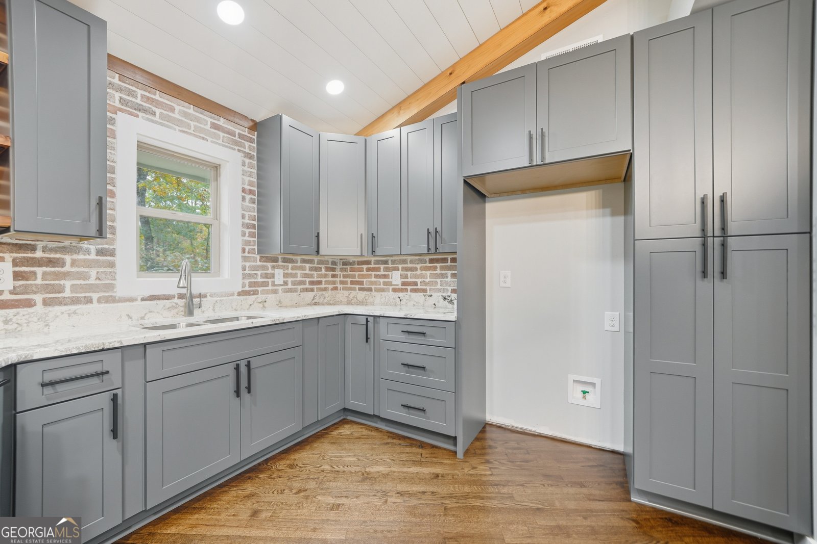 484 Mountain Stream Lane Lakemont - 2