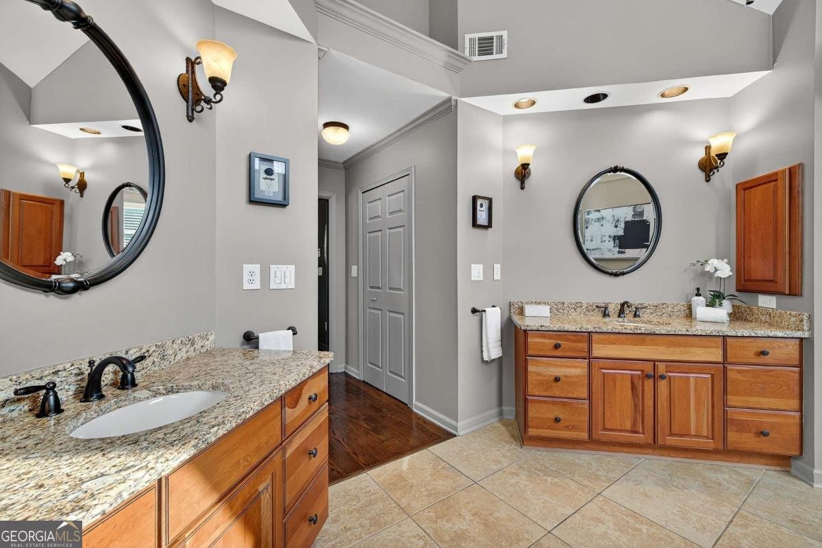 708 Vinings Estates Drive Mableton - 34