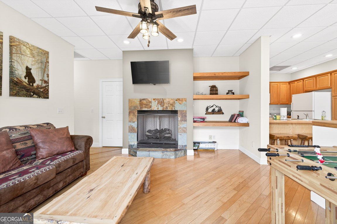 81 Dach Bruecke Gasse Helen - 11