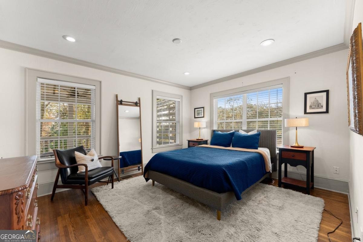 401 Ridgewood Avenue Gainesville - 24