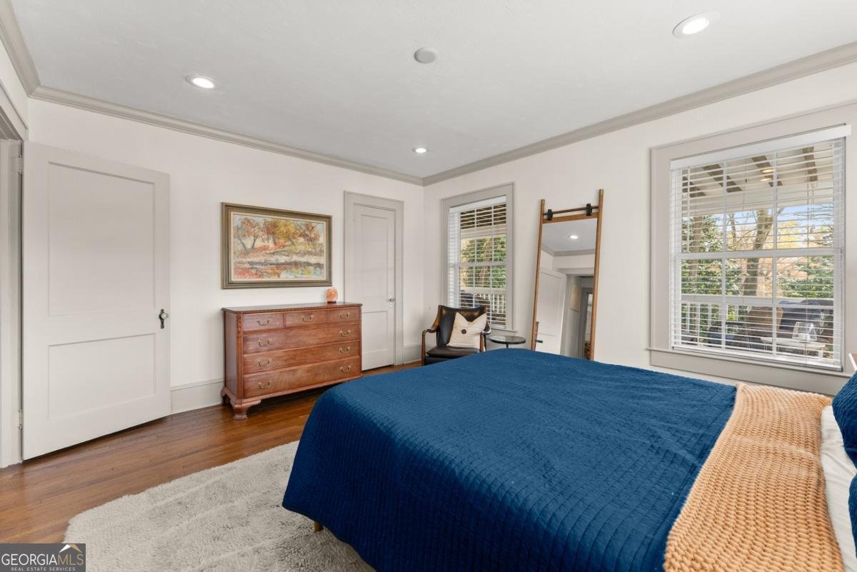 401 Ridgewood Avenue Gainesville - 25