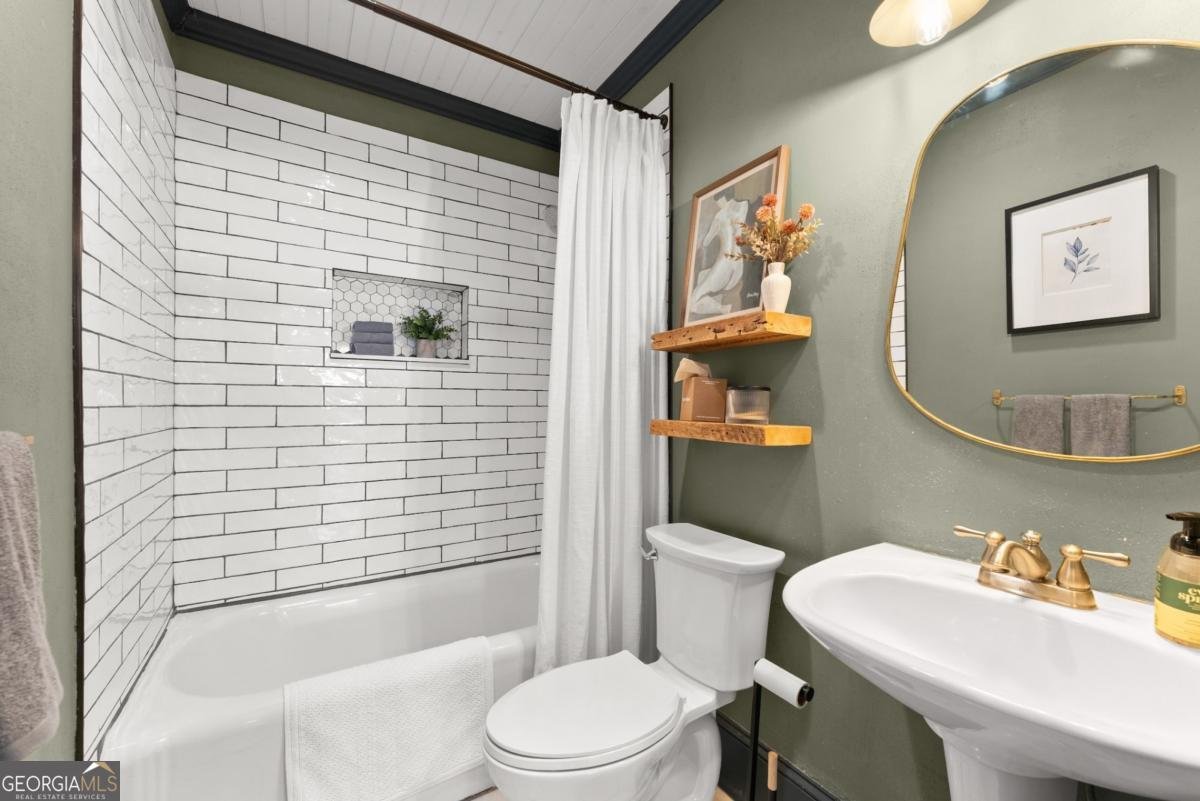 401 Ridgewood Avenue Gainesville - 27