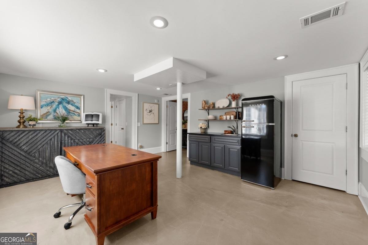 401 Ridgewood Avenue Gainesville - 40